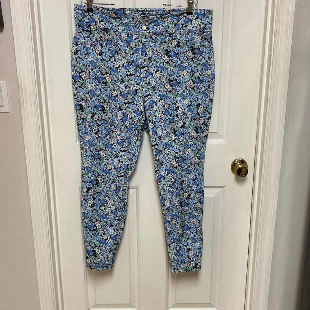 Floral print plus size jeans